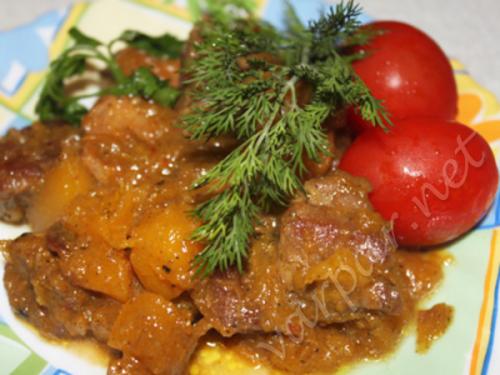 Тыква в духовке с мясом. Рецепт 1: тушеная свинина с тыквой (пошаговые фото)
