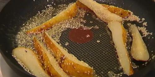 Салат с грушей и языком. Японский салат с языком и карамелизированной грушей 02 Салат с грушей и языком. Японский салат с языком и карамелизированной грушей 02