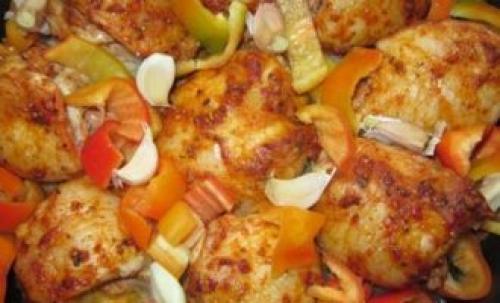 Куриные бедра в духовке. Пошаговый рецепт куриных бедер с хрустящей корочкой
