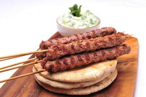 Шашлык люля-кебаб. Люля Кебаб: как вкусно приготовить на мангале, чтобы фарш не отваливался