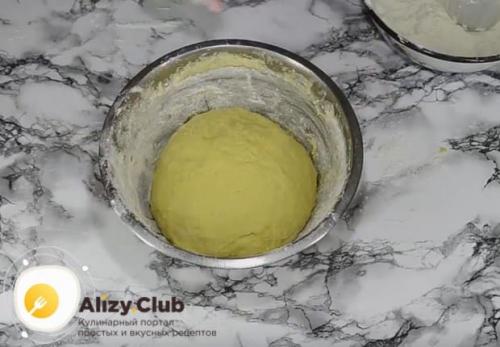 Заварное тесто для пирожков с вишней. Пирожки с вишней из дрожжевого теста