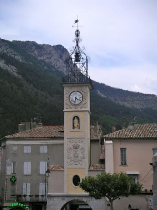 Бараньи отбивные на косточке. Отбивные из баранины