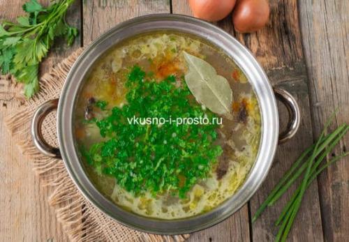 Пельмени в курином бульоне. Суп с пельменями на курином бульоне