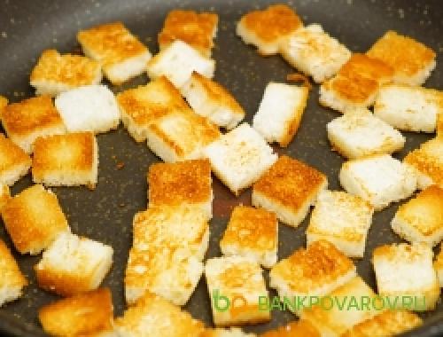 Салат Цезарь с курицей с готовым соусом Цезарь. Салат Цезарь с курицей с соусом Цезарь