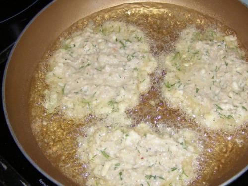 Драники с моцареллой. Драники с сыром моцарелла