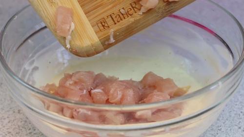 Оладьи из мяса курицы с крахмалом впрок. Описание