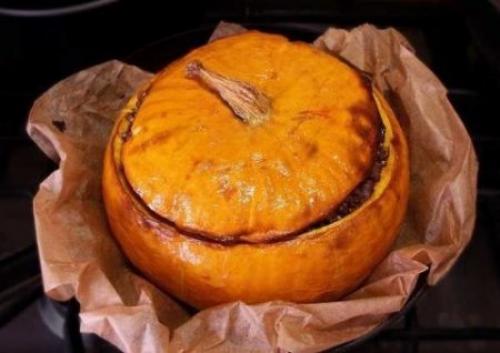 Тыква с мясом и гречкой. Рассыпчатая гречневая каша с мясом в тыкве 06