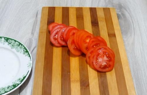 Кабачки на закуску в духовке. Запеченные кабачки в духовке с помидорами и сыром