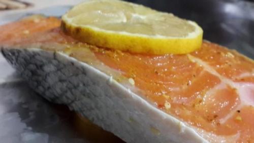 Тушеный лосось в мультиварке. Как приготовить стейки лосося в мультиварке