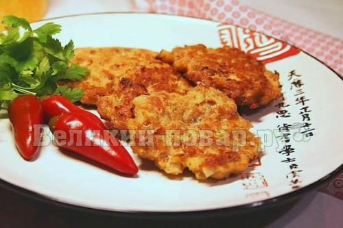 Мясные оладьи из куриного фарша. Оладьи с куриным фаршем