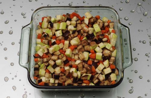 Овощное рагу с баклажанами в духовке. Как приготовить овощное рагу с баклажанами и кабачками — рецепт диетического овощного рагу в духовке с пошаговыми фото