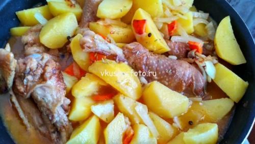 Как запечь петуха в духовке с картошкой. Петух с картошкой