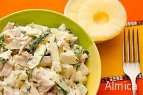 Салат с курицей болгарским перцем и ананасом. САЛАТЫ С АНАНАСОМ И КУРИЦЕЙ. ТОП-3