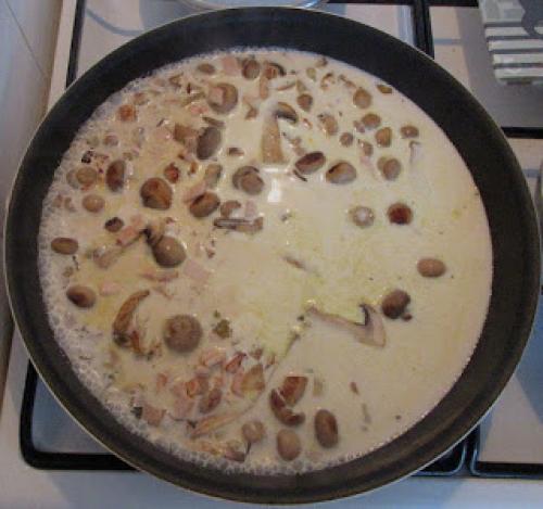 Картошка с ветчиной и грибами в духовке. Картофель, запечённый с ветчиной и шампиньонами