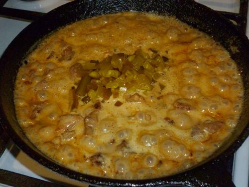 Азу из свинины с солеными огурцами. Необычное азу из свинины с солеными огурцами