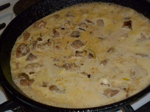 Азу из свинины с солеными огурцами. Необычное азу из свинины с солеными огурцами