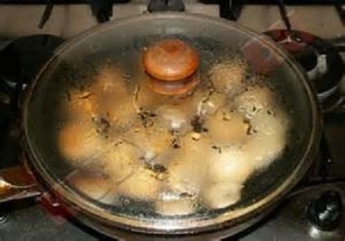 Жареные пельмени с помидорами и сыром и сметаной. Жареные пельмени на сковороде | с сыром