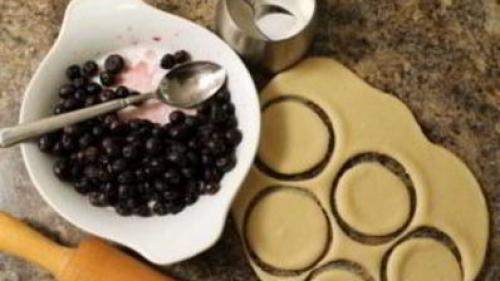 Вареники с голубикой пошагово. Вареники с голубикой 02 Вареники с голубикой пошагово. Вареники с голубикой 02