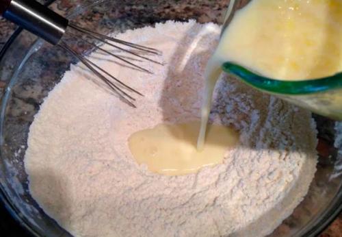 Тесто для вареников которое не рвется. Тесто для вареников с картошкой, чтобы не разваривались