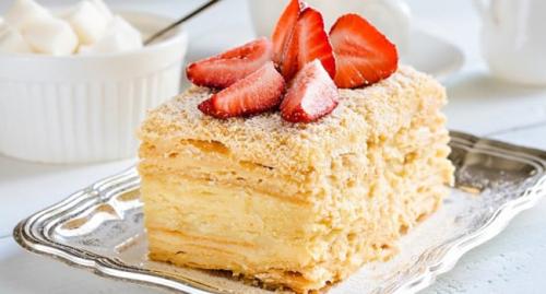 Наполеон на сметане и маргарине. Торт «Наполеон»: рецепт со сметаной