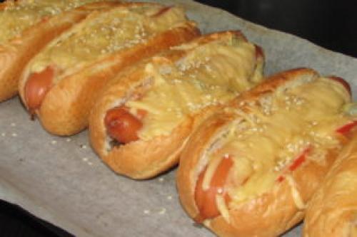 Как приготовить хот дог. Хот-дог – 6 рецептов приготовления в домашних условиях