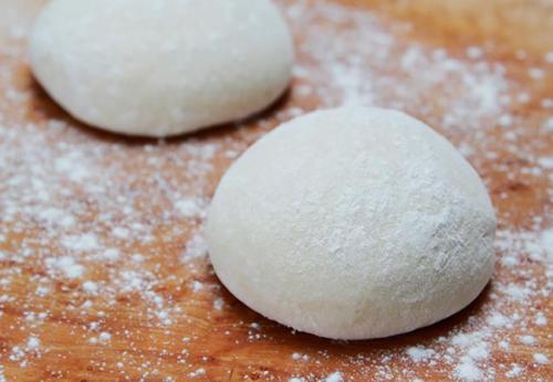 Тесто для вареников которое не рвется. Тесто для вареников с картошкой, чтобы не разваривались