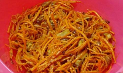 Салат с языком свинины. Салат из свиного языка с черносливом, шампиньонами и морковью без майонеза