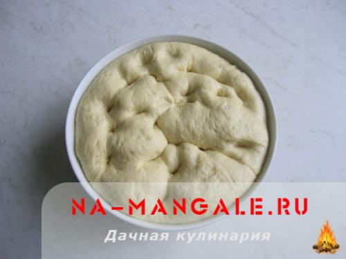Хлеб с сырым картофелем. Итальянский картофельный хлеб из Гарфаньяна в духовке