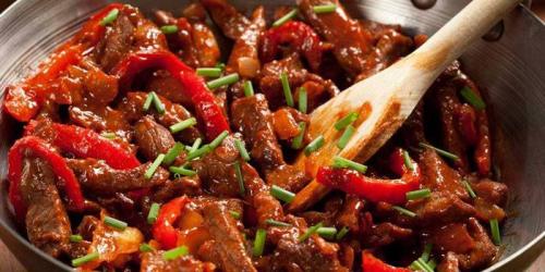 Тушеное мясо. Говядина тушеная с луком