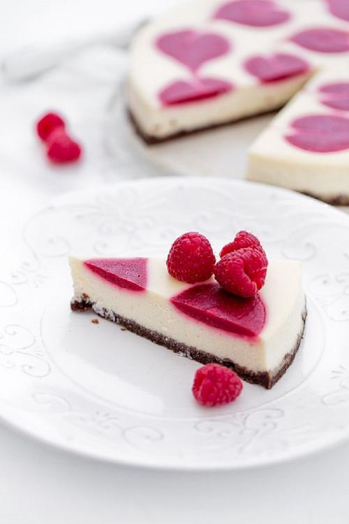 Соус малиновый для чизкейка. Чизкейк с малиновым соусом