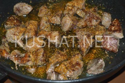 Печень с черносливом в вине. Тушеная свиная печень с черносливом. Пошаговый рецепт с фото