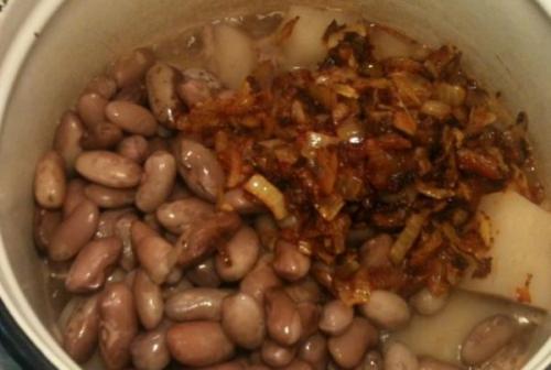 Картошка с фасолью стручковой. Как вкусно приготовить тушеную картошку с фасолью