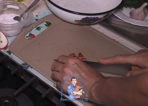 Лечо с чесноком и зеленью. Лечо из помидор и перца на зиму. С зеленью и чесноком