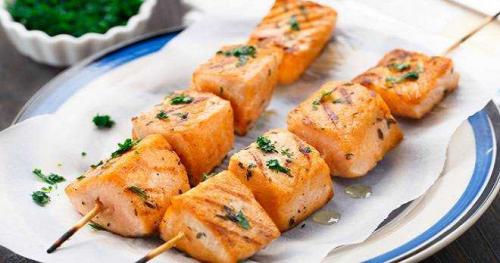 Шашлык из рыбы на мангале. Рецепт 9: шашлык из сома со сметаной (с фото)