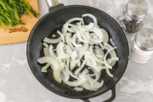 Куриная печень с помидорами и перцем. Куриная печень с помидорами