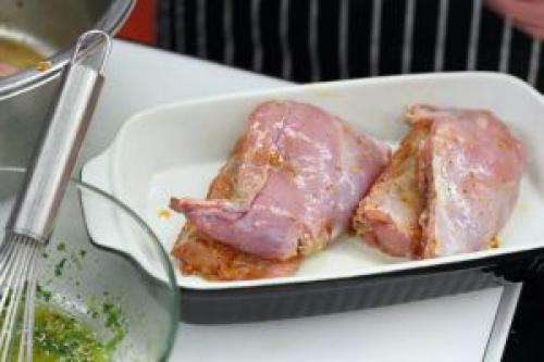 Нежный кролик, запеченный в духовке