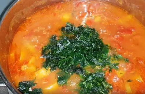 Лечо пальчики оближешь с чесноком. Как приготовить лечо из болгарского перца с чесноком и помидорами (рецепт с зеленью)