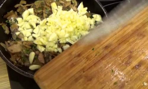 Фаршированные кабачки без мяса. Запечённые фаршированные кабачки, вегетарианский рецепт с грибами