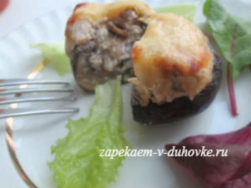 Жюльен в шляпке шампиньона. Куриный жюльен запеченный в грибных шляпках