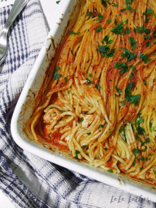 Макароны с курицей в духовке в пакете. Спагетти с курицей в духовке