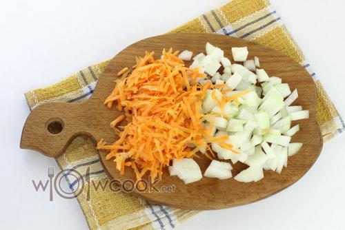 Свиные ребрышки с перловкой. Наваристый рассольник с перловкой и соленым огурцом со свиными ребрышками пошаговый рецепт с фото 09