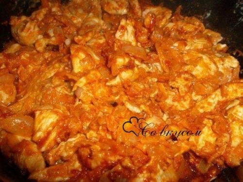 Гуляш из курицы с пюре. Рецепт 1: гуляш из куриного филе (пошаговые фото)