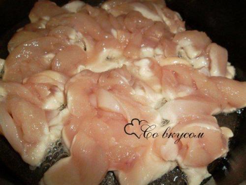 Гуляш из курицы с пюре. Рецепт 1: гуляш из куриного филе (пошаговые фото)