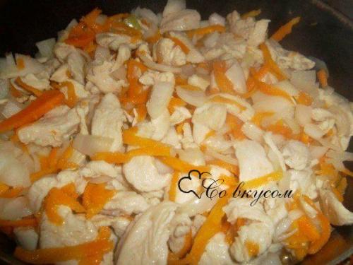 Гуляш из курицы с пюре. Рецепт 1: гуляш из куриного филе (пошаговые фото)