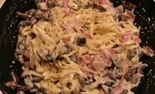 Шампиньоны с беконом в сливках. Паста с грибами и беконом в сливочном соусе