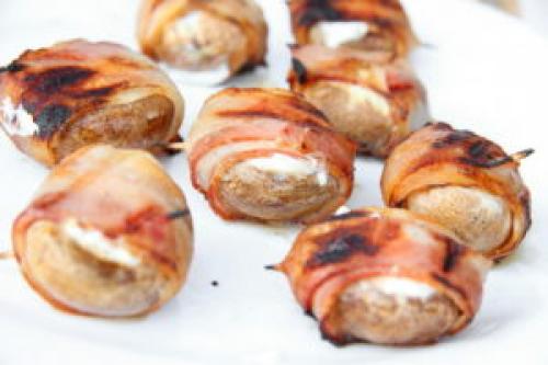 Фаршированные шампиньоны в духовке с беконом и сыром. Шампиньоны, фаршированные сыром и беконом 05 Фаршированные шампиньоны в духовке с беконом и сыром. Шампиньоны, фаршированные сыром и беконом 05