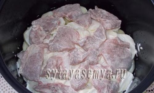 Говядина по-французски с картошкой в мультиварке. Мясо по-французски с картошкой в мультиварке