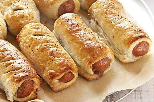 Тесто на майонезе для сосисок в тесте. Сосиски в слоеном тесте