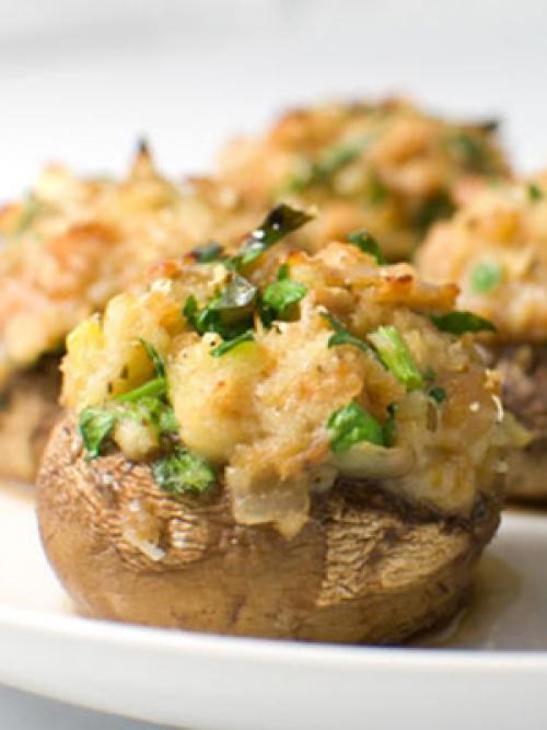 Фаршированные шампиньоны в духовке с беконом и сыром. Шампиньоны, фаршированные сыром и беконом 08 Фаршированные шампиньоны в духовке с беконом и сыром. Шампиньоны, фаршированные сыром и беконом 08