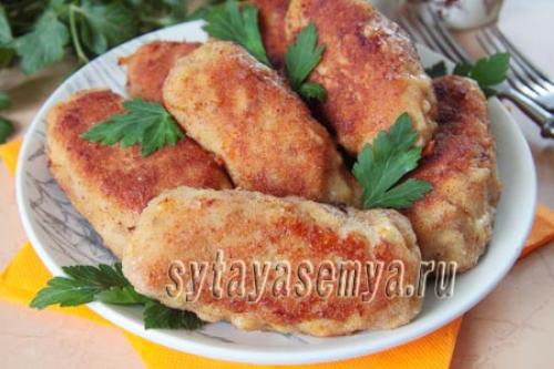 Курино сырные палочки. Куриные палочки в панировке с сыром и специями